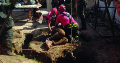 Bomberos de Río Tercero rescató a hombre que cayó a pozo negro de 10 metros en Corralito
