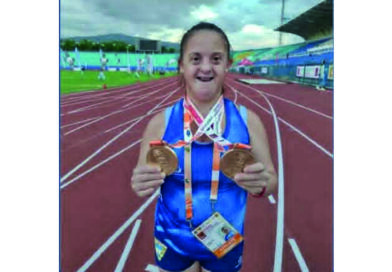 Mundial de Atletismo – Melissa Barberón ganó tres medallas en Bulgaria, una con récord mundial