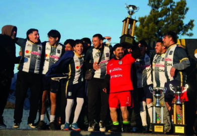 Hockey: Atlético dio dos vueltas olímpicas, con chicas y varones