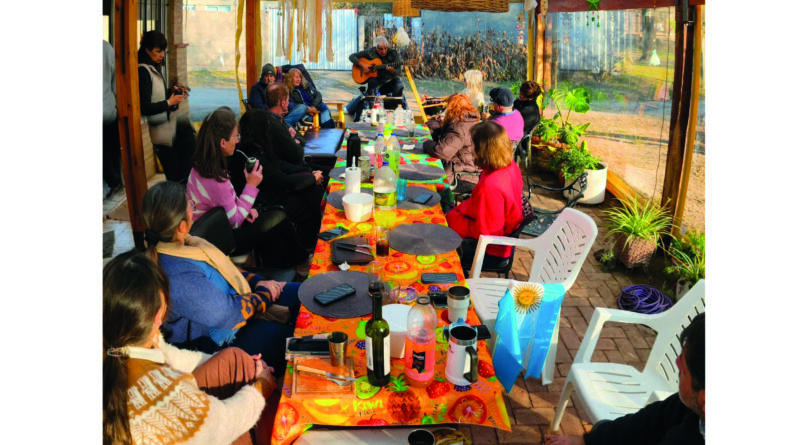 40 talleres municipales exponen sus creaciones este viernes 7 en el Anfiteatro Luis Amaya: ¡visitalos!