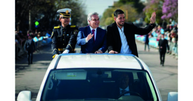 El ferrocarril, la Fábrica Militar, las universidades y el deporte, los hitos que Ferrer consideró constitutivos del gen riotercerense