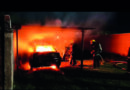 Salida de Bomberos: incendio total de vehículo en barrio Sarmiento