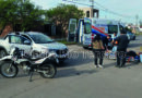 Choque entre moto y auto en Héroes de Malvinas: un joven de 21 años fue derivado al Hospital