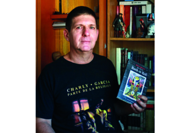 Maxi Carranza presenta Más allá del rock and roll, tercer libro de su saga, este viernes 2 en La Biblio